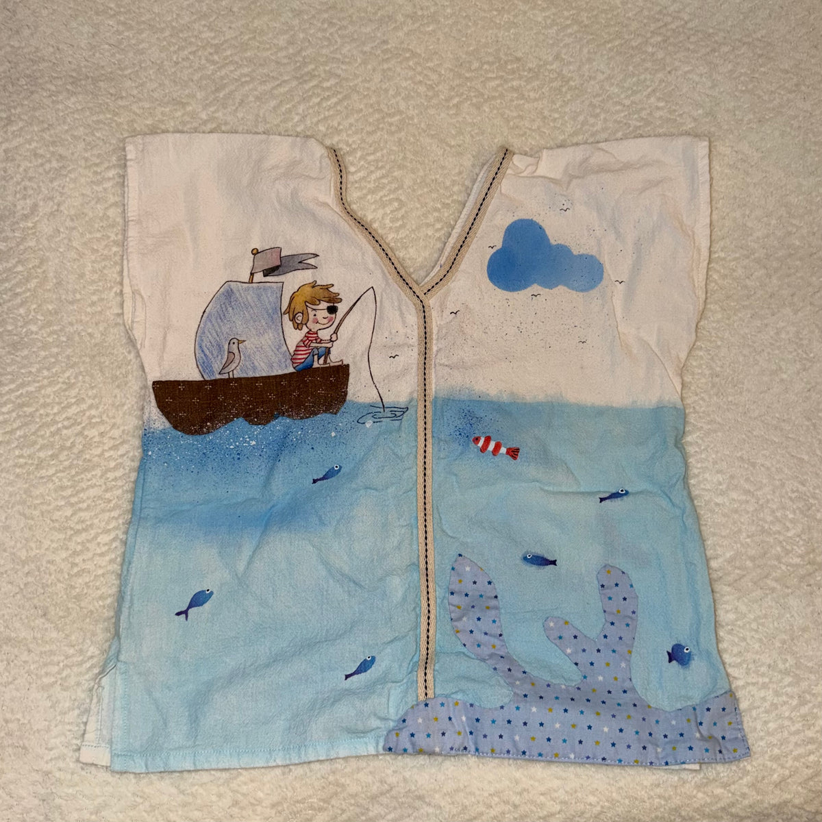 T-shirt with a drawing - Size S