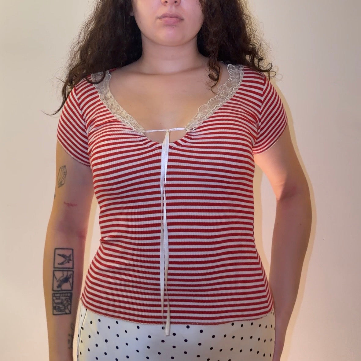Red white t-shirt - Size M