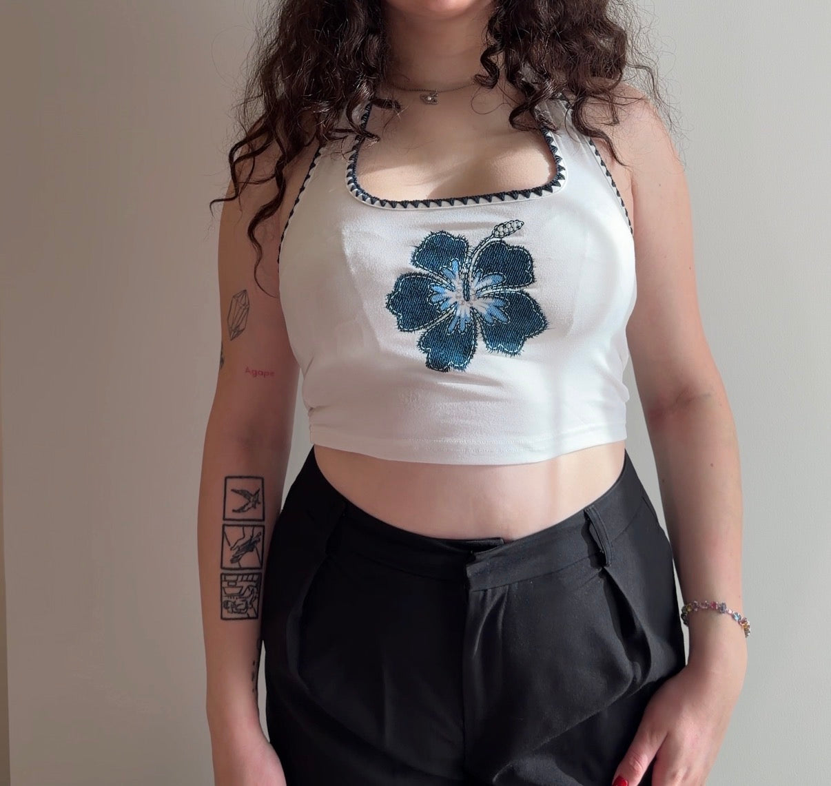 White Shop Flower Top - Size S