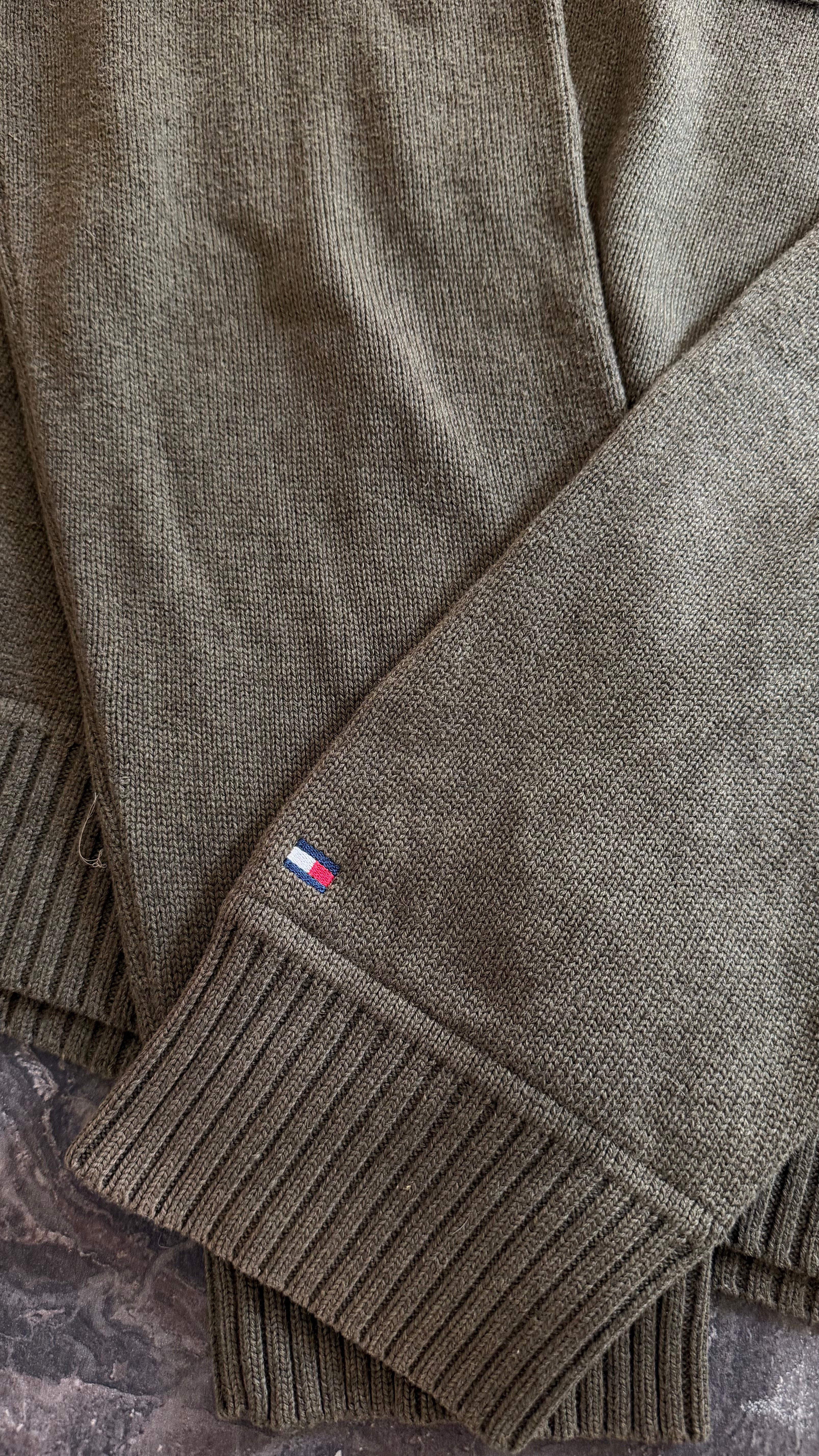 Tommy Hilfiger dark green sweater - Size M